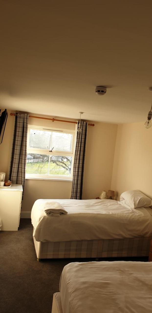 Watermans Arms Hotel ลอนดอน ภายนอก รูปภาพ