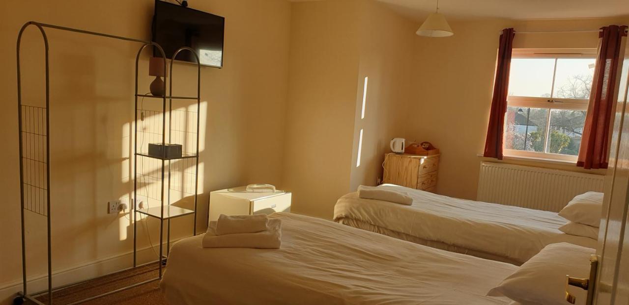 Watermans Arms Hotel ลอนดอน ภายนอก รูปภาพ